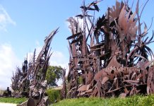 Particular, Universal and Common Ground.